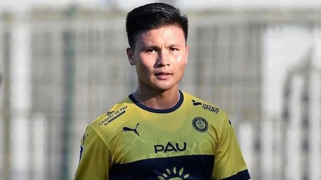 Quang Hải giúp Pau FC làm nên lịch sử ở Việt Nam
