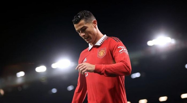 Ronaldo và sự cố tại MU: Đáng thương hay đáng trách?