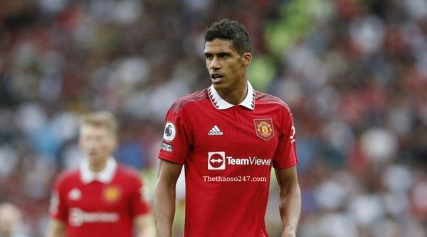 Thông tin mới nhất về chấn thương của Varane, MU thở phào