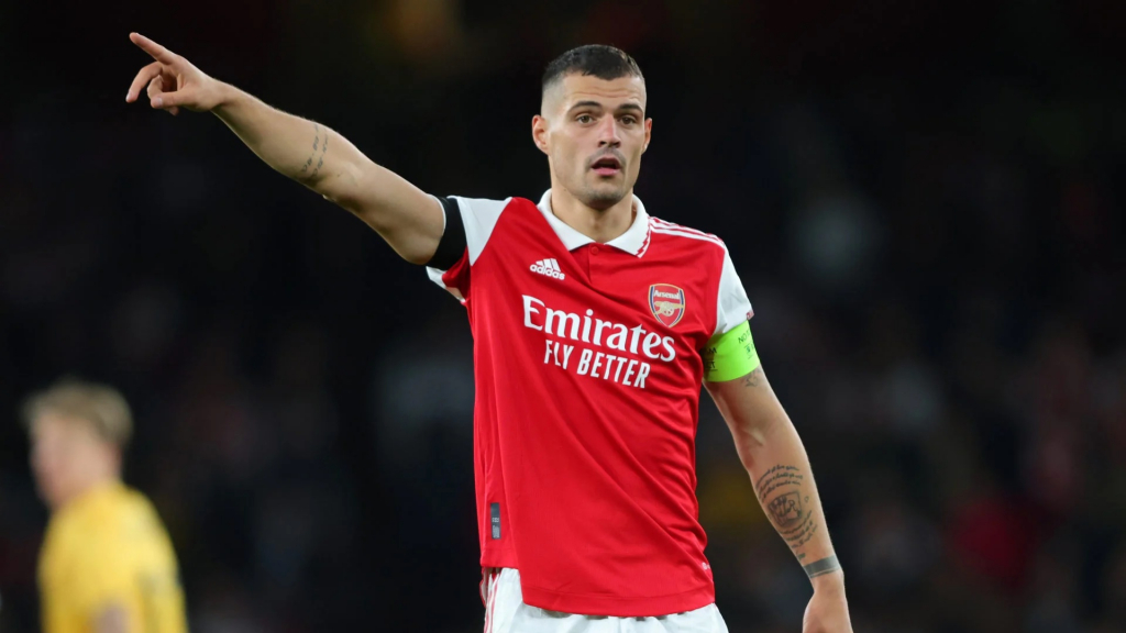 'Granit Xhaka có thể được dựng tượng ở ngoài sân Emirates'