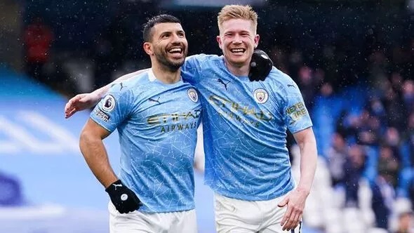 'Arsenal đang có Kevin De Bruyne và Sergio Aguero của riêng mình'