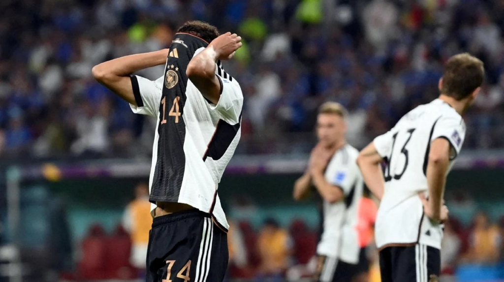 Cầu thủ Đức đổ lỗi cho nhau sau thất bại nhục nhã trước Nhật Bản