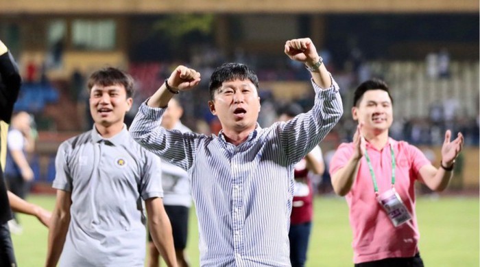Chia tay Hà Nội FC, HLV Chun Jae Ho có thể gia nhập HAGL với vai trò mới