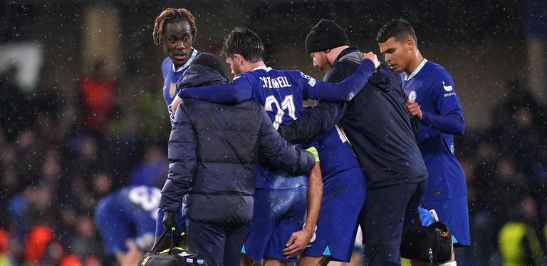 Chilwell chấn thương, Chelsea và ĐT Anh lo sốt vó