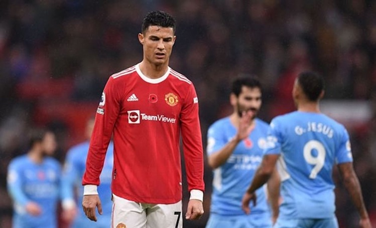 Man City tố cáo Ronaldo nói dối, tự làm giá để đến MU