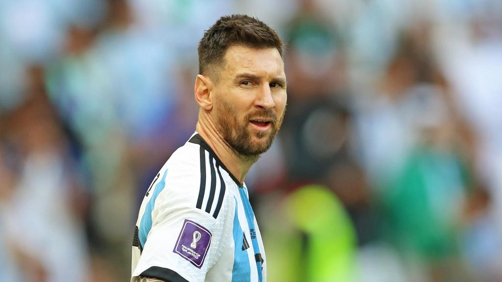 Choáng: Messi đi bộ nhiều nhất ở lượt trận đầu World Cup 2022