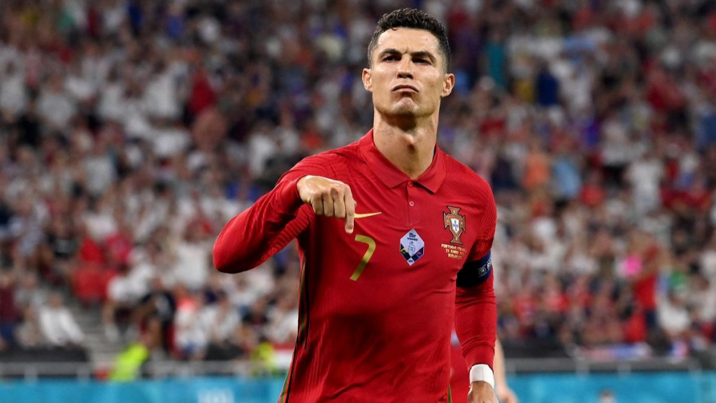 Trở lại hậu ồn ào, Ronaldo tự tin cùng Bồ Đào Nha vô địch World Cup