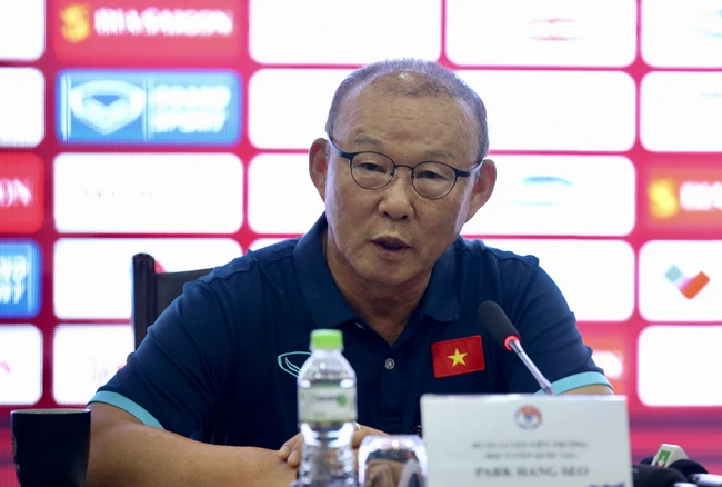 Thầy Park nói điều bất ngờ khi chia tay ĐT Việt Nam, bật mí sự chuẩn bị cho AFF Cup