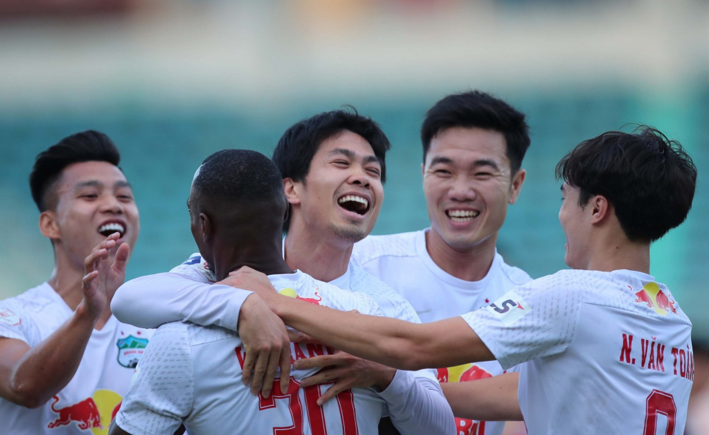 Trụ cột HAGL báo tin vui cho ĐT Việt Nam trước AFF Cup 2022