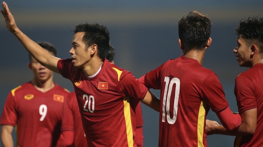 Cầu thủ nào tiếp quản áo số 10 của Công Phượng tại ĐT Việt Nam?