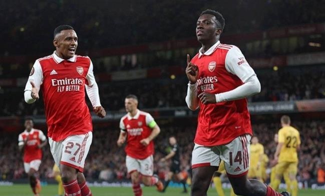 Arsenal ngày trở lại Ngoại hạng Anh: Nketiah thành kép chính, 2 trụ cột thận trọng vì thẻ phạt
