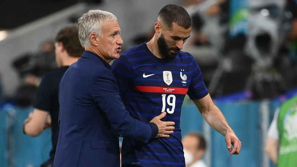 SỐC: Benzema bất ngờ thông báo giã từ ĐT Pháp