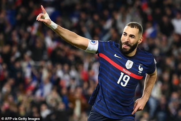 SỐC: Benzema có thể 'quay xe', tiếp tục khoác áo ĐT Pháp