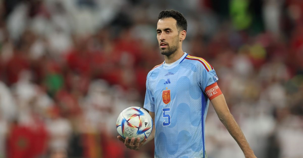 Sergio Busquets giã từ ĐTQG Tây Ban Nha sau thất bại ở World Cup 2022