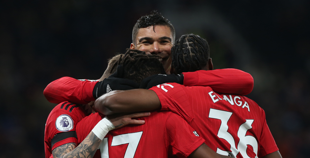 Vì sao Casemiro khiến fan MU phát cuồng sau chiến thắng trước Nottingham?