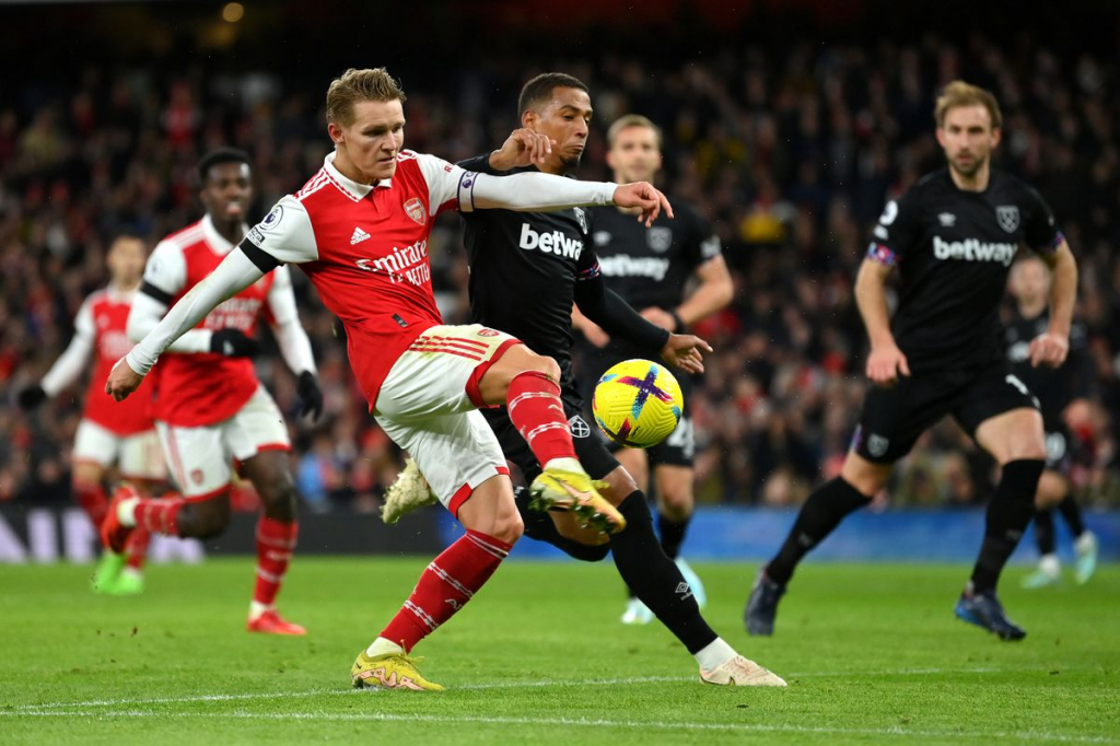 Chấm điểm cầu thủ Arsenal vs West Ham: Vệt sáng Odegaard, khoảng tối Saliba