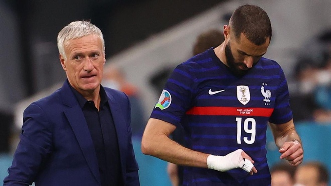 Deschamps xác nhận khả năng ra sân của Benzema tại chung kết