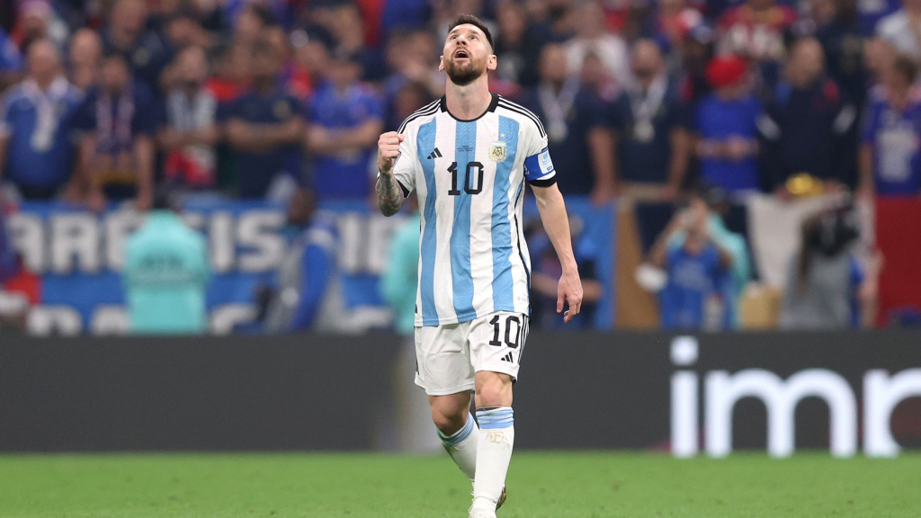 VIDEO: Messi ghi bàn trong trận chung kết, vươn lên dẫn đầu danh sách Vua phá lưới