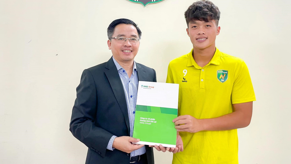 HAGL công bố tân binh đầu tiên ở V.League 2023: “Vua giải trẻ” Việt Nam