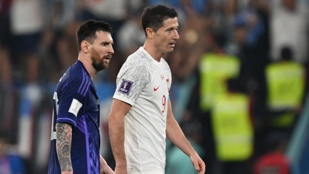 Lewandowski muốn chơi bóng cùng Messi trước khi giải nghệ