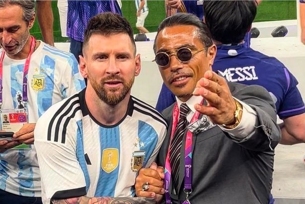 Messi và “Thánh rắc muối” có mối quan hệ thế nào?