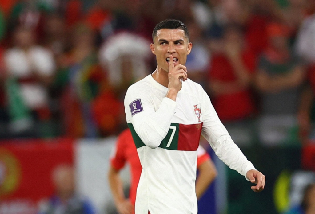Ronaldo góp mặt trong đội hình TỆ NHẤT vòng bảng World Cup 2022