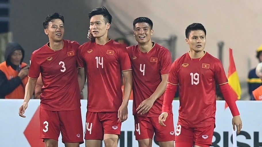 Tiền vệ ĐT Việt Nam nguy cơ bị treo giò ở trận gặp Myanmar