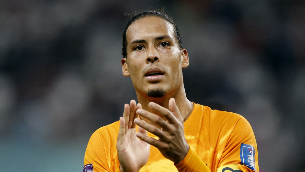 Van Dijk sẽ giúp Liverpool tăng cường tuyến giữa bằng phương án 'ngon-bổ-rẻ'