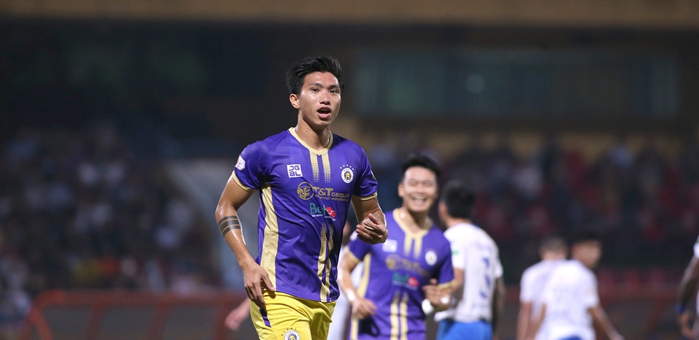 NÓNG: Văn Hậu chia tay Hà Nội FC, gia nhập tân binh V.League sau AFF Cup 2022