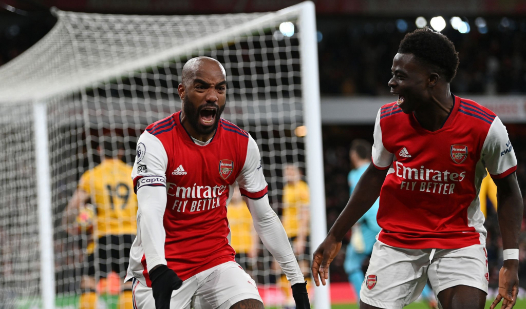 Arteta lên tiếng về tương lai người hùng Lacazette sau chiến thắng của Arsenal