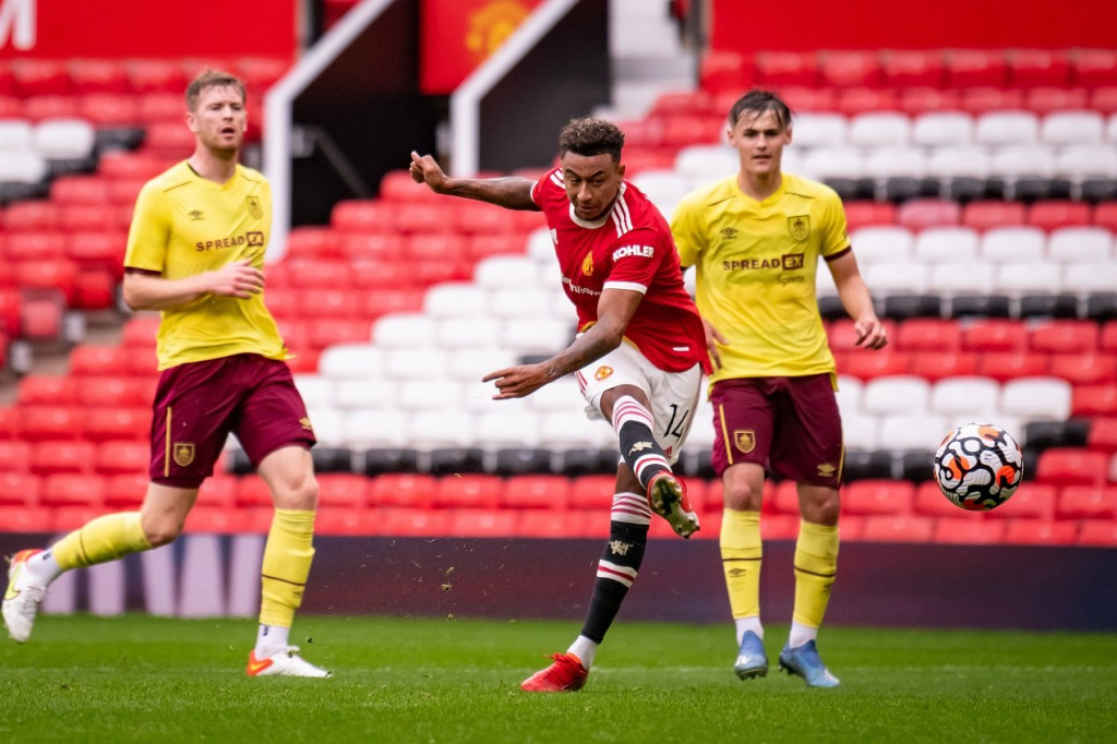 Biến động kèo nhà cái Burnley vs MU, Ngoại hạng Anh