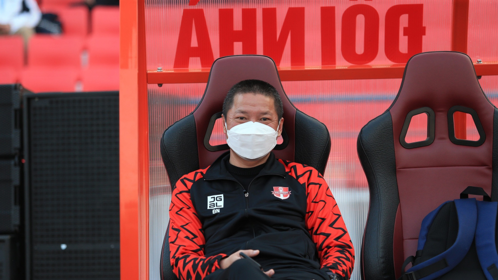 HLV Chu Đình Nghiêm lại khiến fan Hà Nội FC phải nhớ tới mình