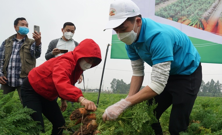 Hoàng Đức tham dự sự kiện đặc biệt trước ngày trao giải Quả bóng vàng