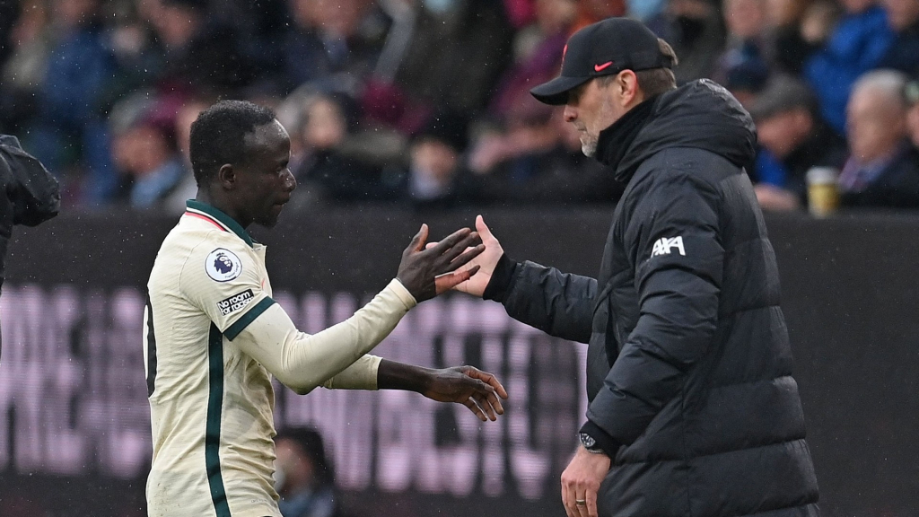 Klopp: ‘Để Mane đá chính trước Burnley nằm ngoài kế hoạch của tôi’