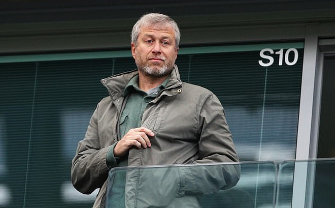 Báo Anh tiết lộ giá Abramovich bán Chelsea