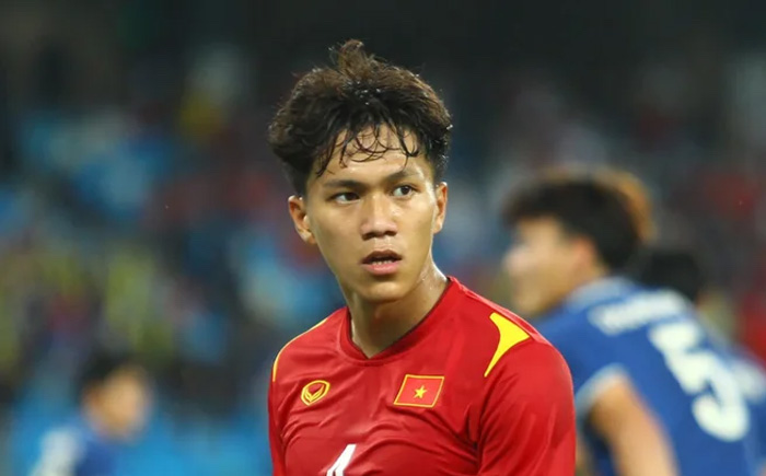 Bác sĩ Choi và sao HAGL chưa thể về nước cùng U23 Việt Nam