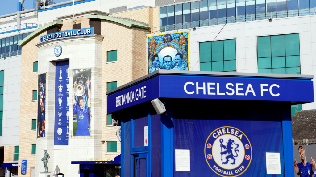 Chelsea nhận thêm lệnh đình chỉ, khó khăn càng chồng chất