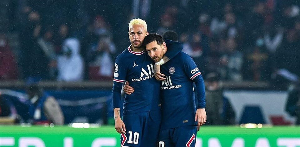Fan PSG tiếp tục “làm loạn”, phản đối Messi và chủ tịch Al Khelaifi