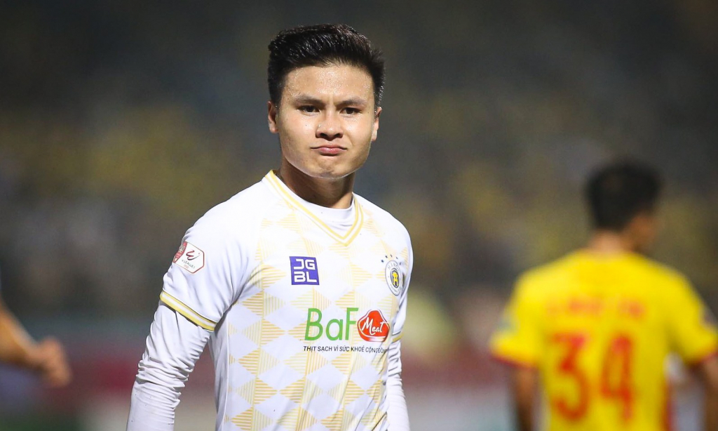 Quang Hải kiên quyết giữ điều kiện đặc biệt, Hà Nội FC khó xử