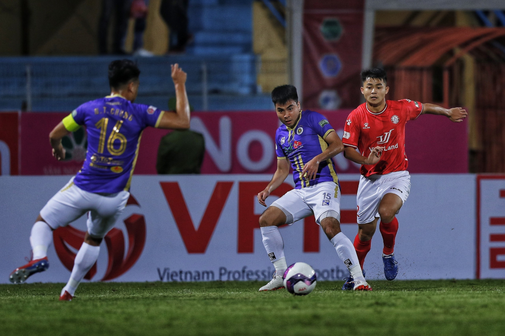 HLV TP.HCM: ‘May khi hoà được Hà Nội FC’