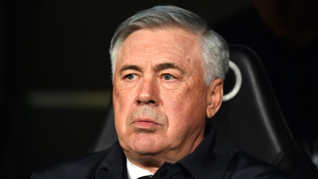 Thảm bại trước Barca, Ancelotti nói điều cay đắng