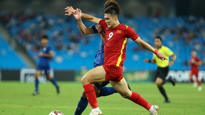 U23 Việt Nam lại 'được mùa' các cầu thủ cao to