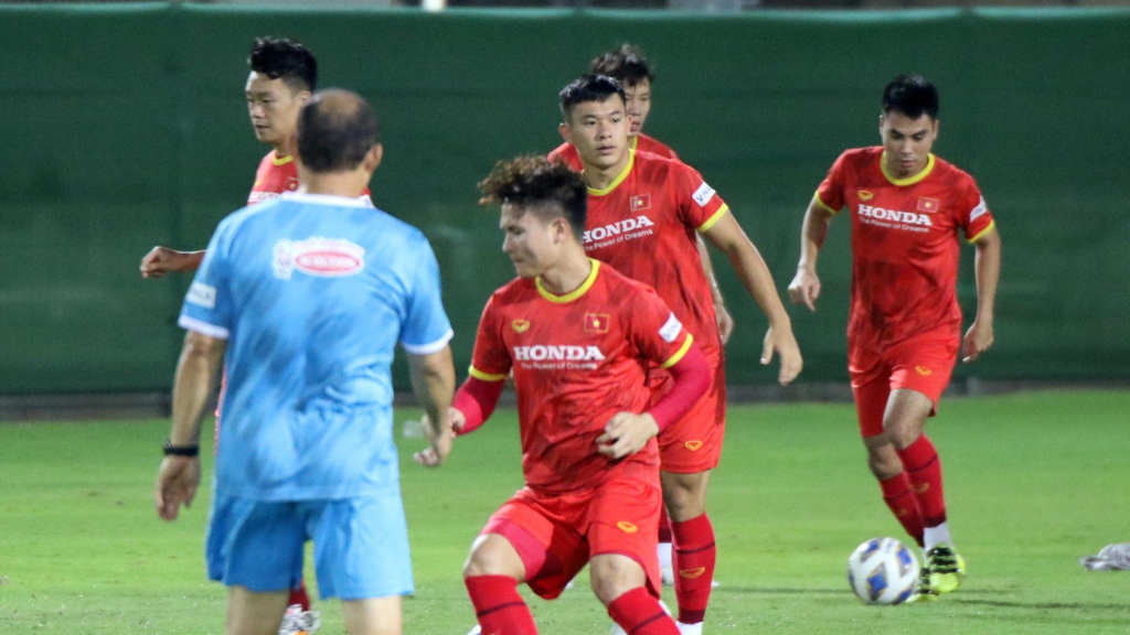 Sao Hà Nội FC chấn thương, ĐT Việt Nam còn 19 cầu thủ sang Nhật Bản