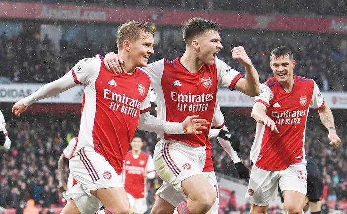 Arsenal đấu Southampton: Chạy đà cho 3 trận đại chiến