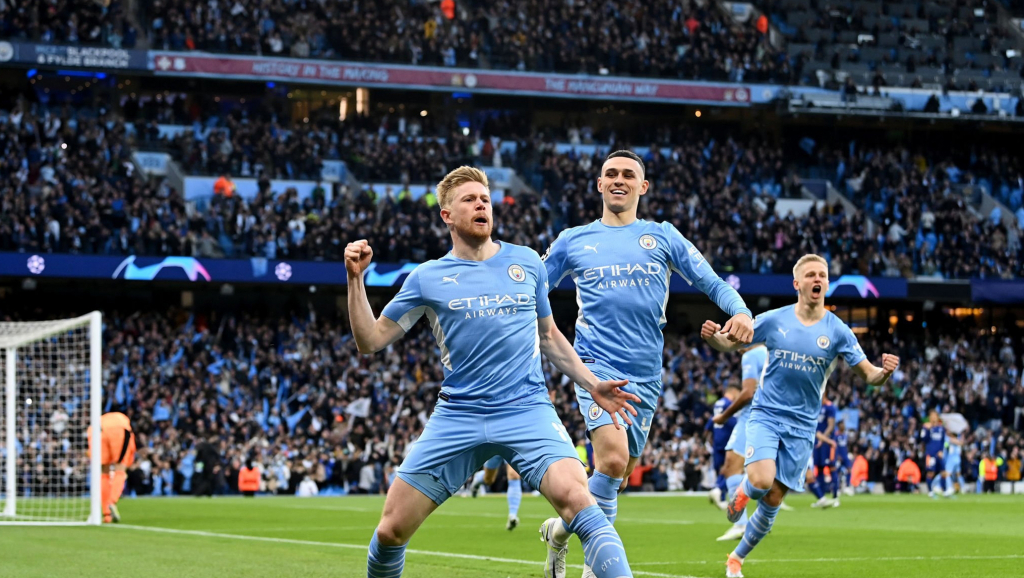 Nhìn De Bruyne và Foden, mới thấy đẳng cấp khác biệt của Man City với MU