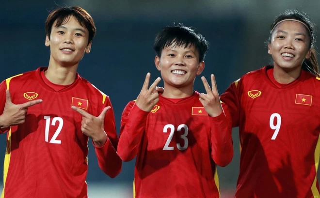 Điểm tin bóng đá tối 12/4: Tuyển nữ Việt Nam thắng Hàn Quốc, ban cán sự U23 Việt Nam