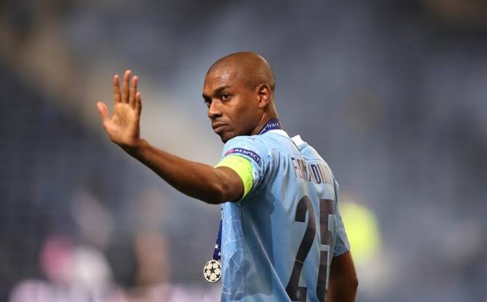 Fernandinho thông báo chia tay Man City, tiết lộ luôn bến đỗ mới