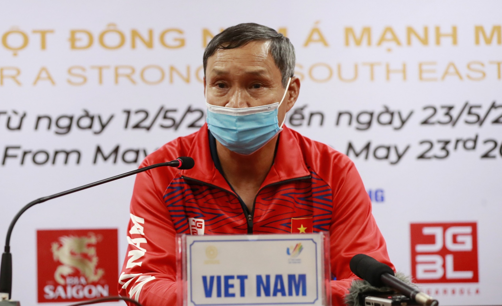 Mượn MU, HLV Mai Đức Chung cảnh báo ĐT nữ Việt Nam