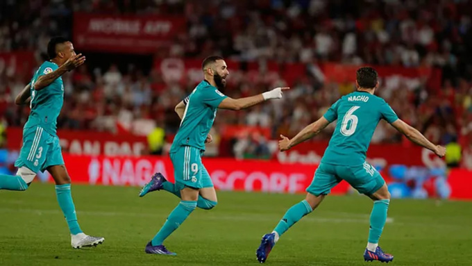 Kết quả bóng đá sáng 18/4: Real Madrid ngược dòng kịch tính, PSG thắng nhọc