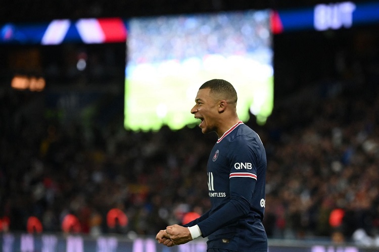 Mbappe bật mí về tương lai, PSG mừng thầm